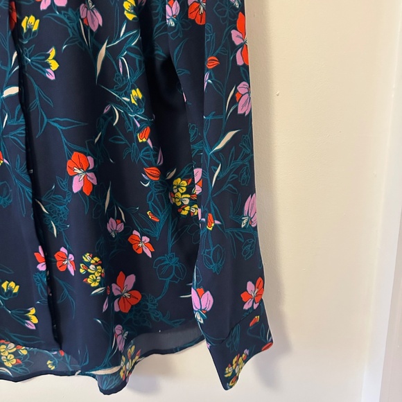 Halogen Floral Button Down Flowy Blouse | Size Medium - Picture 2 of 9